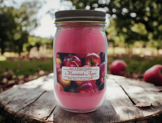 Macintosh Apple 13 oz  Candle