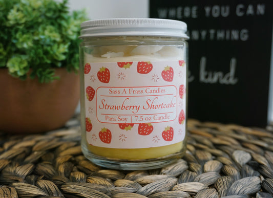 Strawberry Shortcake 7.5 oz Candle