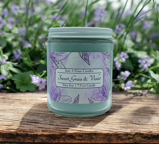 Sweet Grass & Violet 7.5 oz Candle