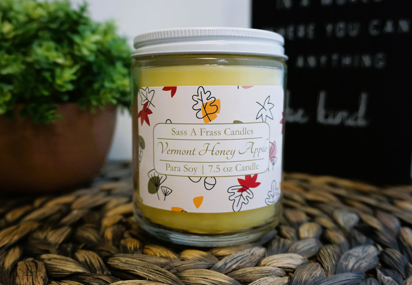Vermont Honey Apple 7.5 oz Candle